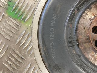 bontott AUDI A8 Főtengely Szíjtárcsa