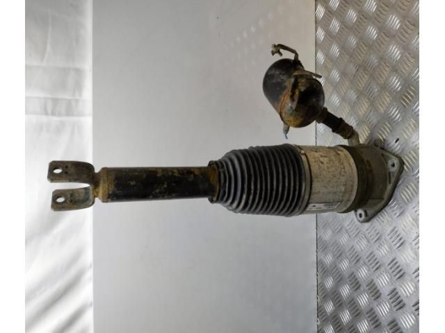 bontott AUDI A8 Hátsó Futómű (Részeivel)