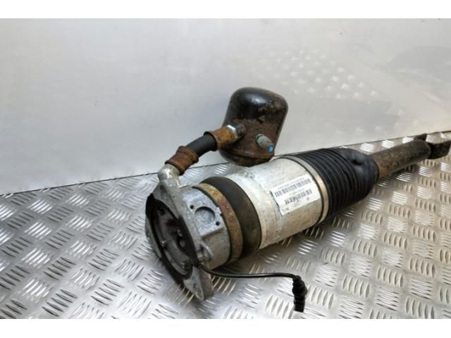 bontott AUDI A8 Hátsó Futómű (Részeivel)