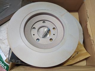 bontott AUDI A8 Hátsó Pár Féktárcsa