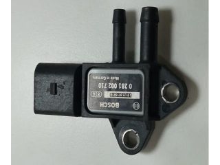 bontott AUDI A8 Jeladó (Magában)