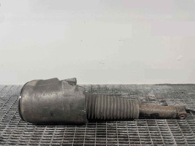 bontott AUDI A8 Jobb első Lengéscsillapító