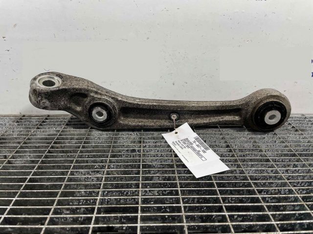 bontott AUDI A8 Jobb első Lengőkar