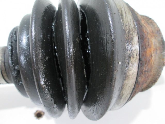 bontott AUDI A8 Jobb Féltengely