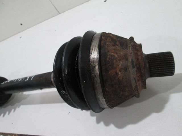 bontott AUDI A8 Jobb Féltengely