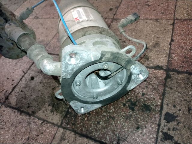 bontott AUDI A8 Jobb hátsó Rugó