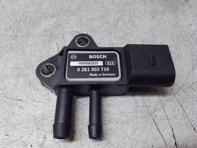 bontott AUDI A8 Kipufogó Nyomásérzékelő