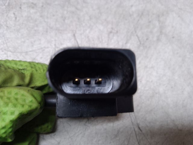 bontott AUDI A8 Kipufogó Nyomásérzékelő