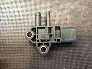 bontott AUDI A8 Kipufogó Nyomásérzékelő