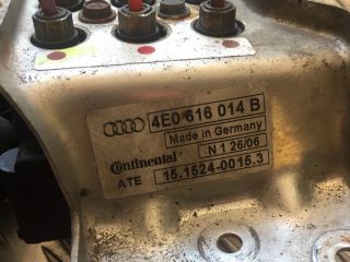 bontott AUDI A8 Levegő Jeladó