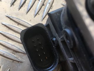 bontott AUDI A8 Levegő Jeladó