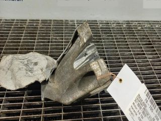 bontott AUDI A8 Motor Tartó Bak Bal