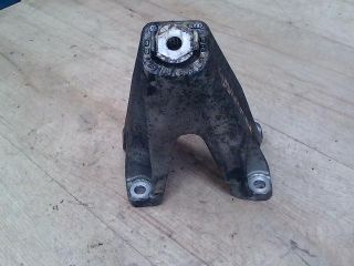 bontott AUDI A8 Motor Tartó Bak (Fém)