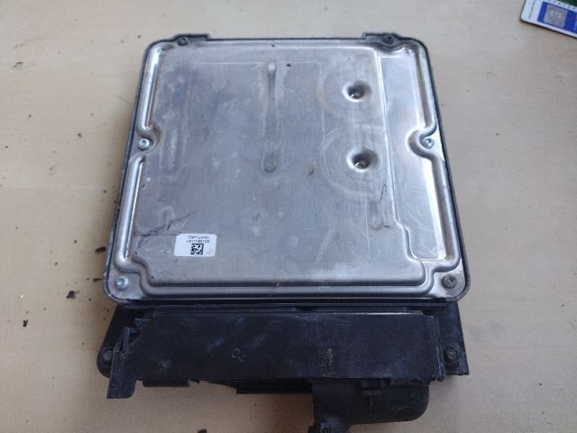 bontott AUDI A8 Motorvezérlő