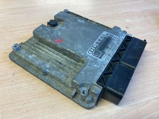 bontott AUDI A8 Motorvezérlő