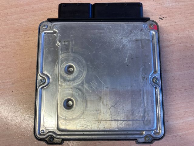 bontott AUDI A8 Motorvezérlő