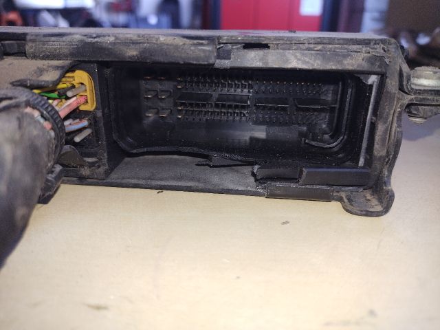 bontott AUDI A8 Motorvezérlő