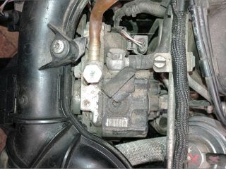 bontott AUDI A8 Nagynyomású Szivattyú