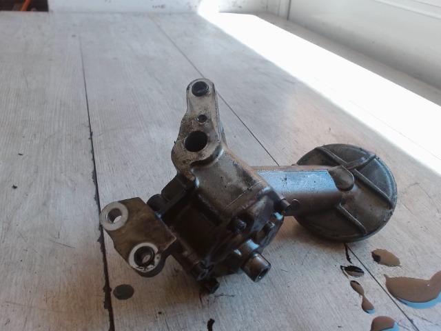 bontott AUDI A8 Olajszivattyú