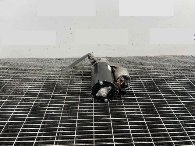 bontott AUDI A8 Önindító