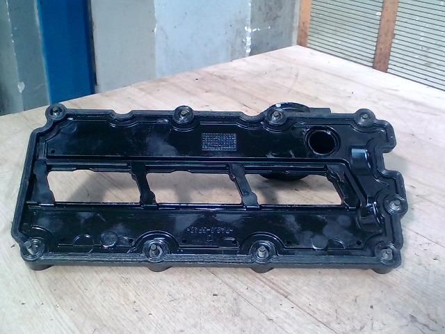 bontott AUDI A8 Szelepfedél