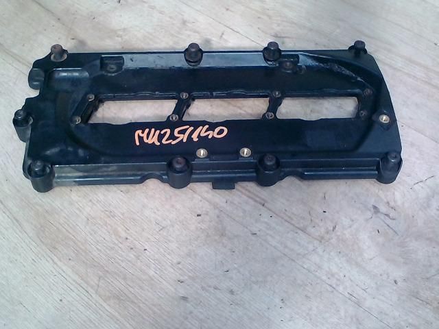 bontott AUDI A8 Szelepfedél