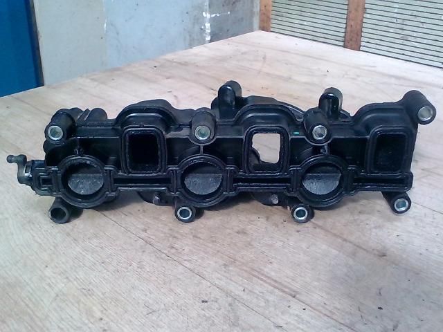 bontott AUDI A8 Szívósor