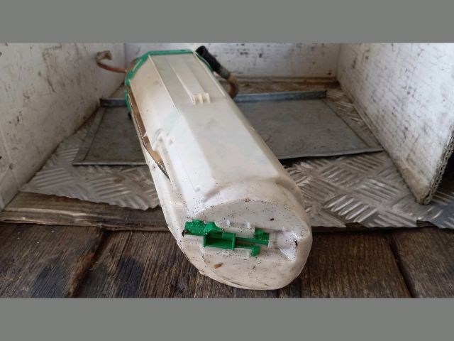 bontott AUDI A8 Üzemanyag Szivattyú