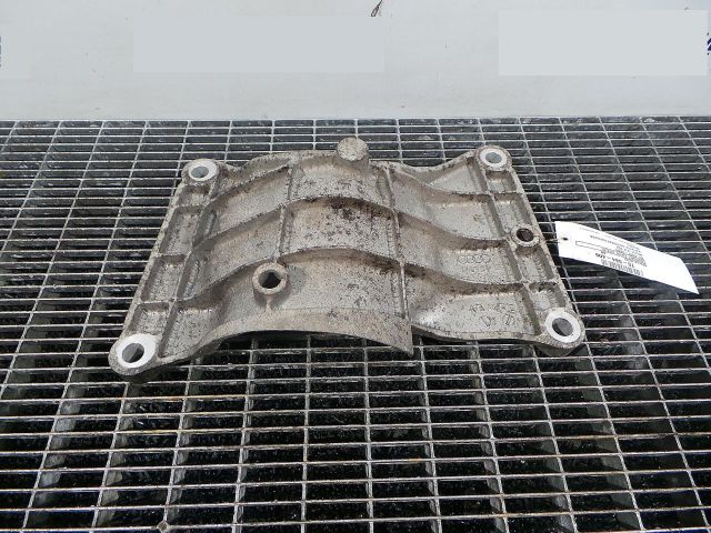 bontott AUDI A8 Váltó Tartó Bak (Pozíciófüggetlen)