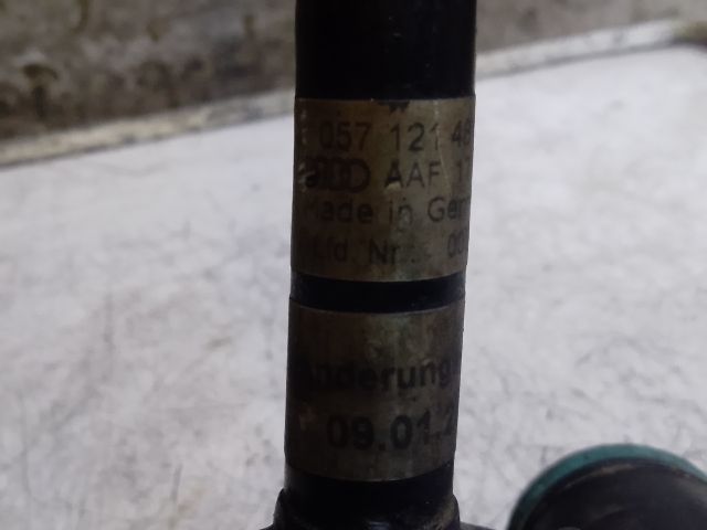 bontott AUDI A8 Vízcső