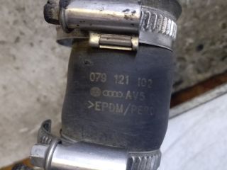 bontott AUDI A8 Vízcső