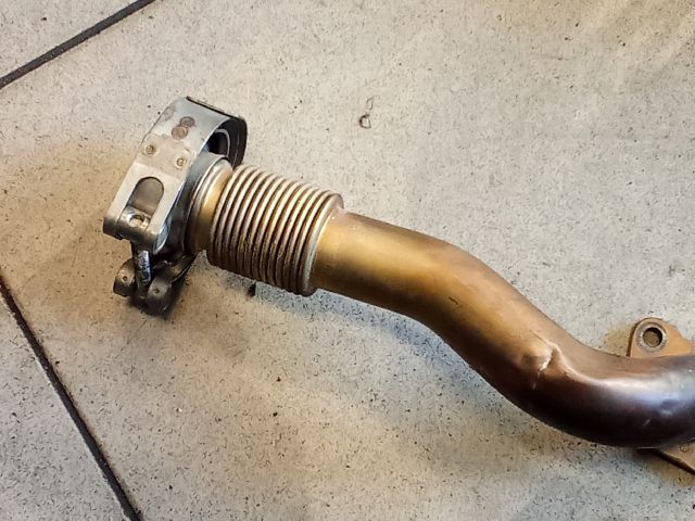 bontott AUDI A8 EGR Hűtő Cső