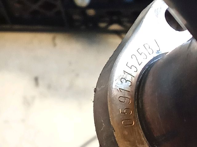 bontott AUDI A8 EGR Hűtő Cső