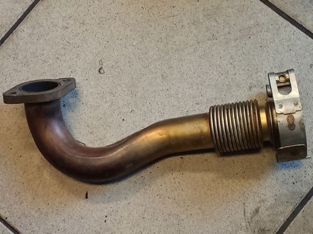 bontott AUDI A8 EGR Hűtő Cső