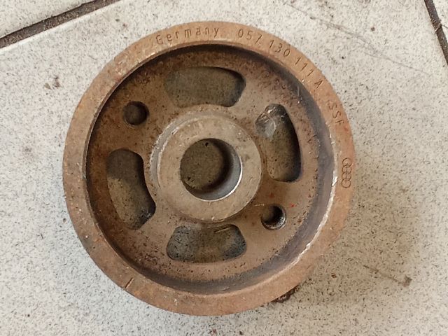 bontott AUDI A8 Vezérműkerék