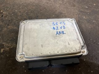 bontott AUDI A8 Motorvezérlő