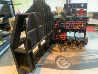 bontott AUDI A8 Biztosítéktábla Motortér