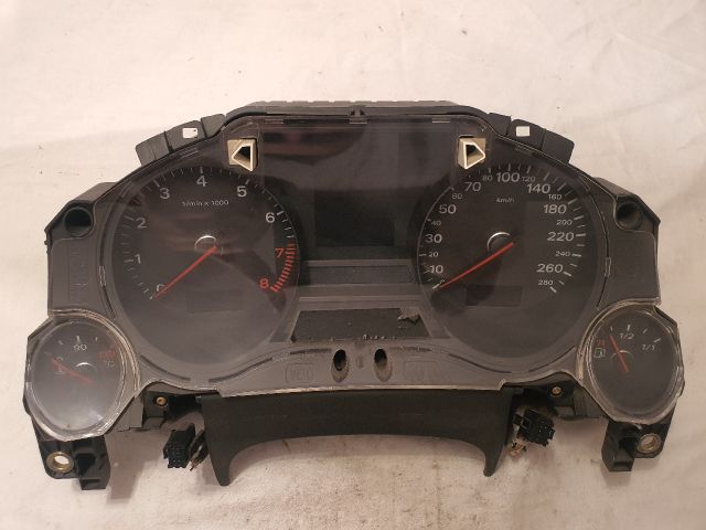 bontott AUDI A8 Kilométeróra