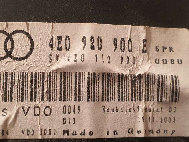 bontott AUDI A8 Kilométeróra