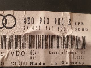 bontott AUDI A8 Kilométeróra