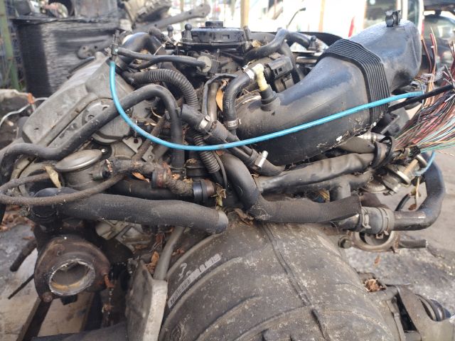 bontott AUDI A8 Motor (Fűzött blokk hengerfejjel)