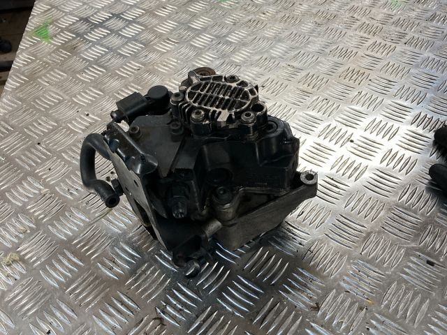 bontott AUDI A8 Adagoló