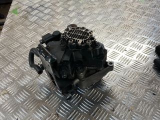 bontott AUDI A8 Adagoló