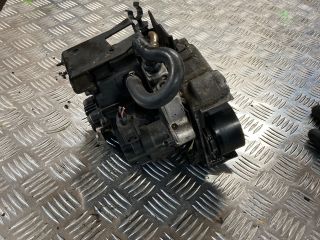 bontott AUDI A8 Adagoló