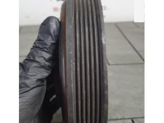 bontott AUDI A8 Főtengely Szíjtárcsa