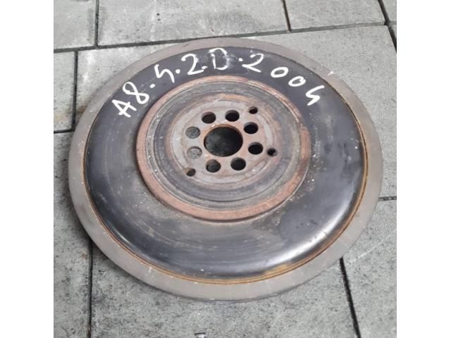 bontott AUDI A8 Főtengely Szíjtárcsa