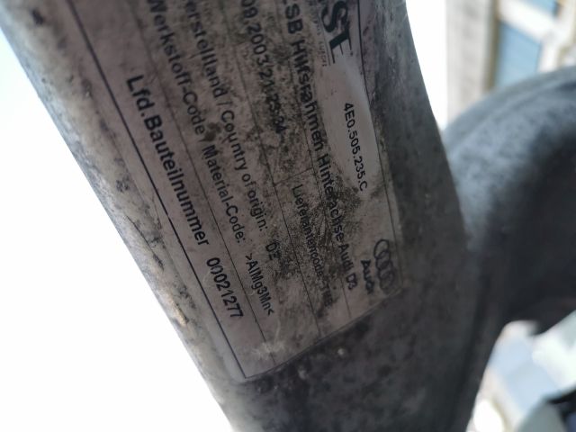 bontott AUDI A8 Hátsó Bölcső