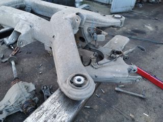 bontott AUDI A8 Hátsó Bölcső