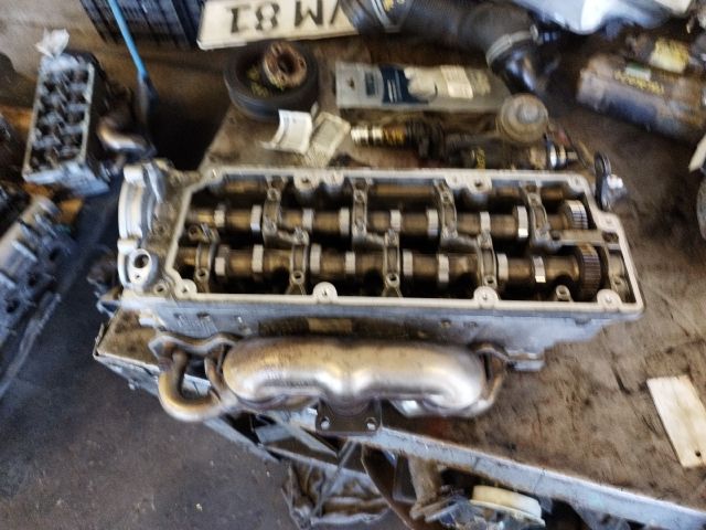 bontott AUDI A8 Jobb Hengerfej (V-Motor/Boxer)