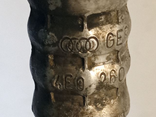 bontott AUDI A8 Klíma Cső